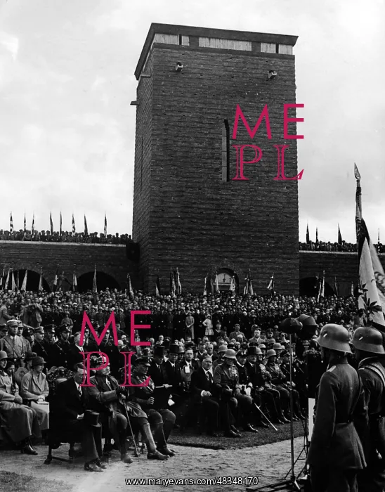 : Hitler with von Hindenburg, 1933 : Hitler with von Hindenburg, 1933