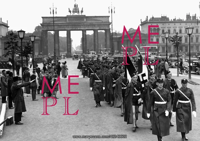: HJ ceremony at the memorial in Berlin, 1937 : HJ ceremony at the memorial in Berlin, 1937