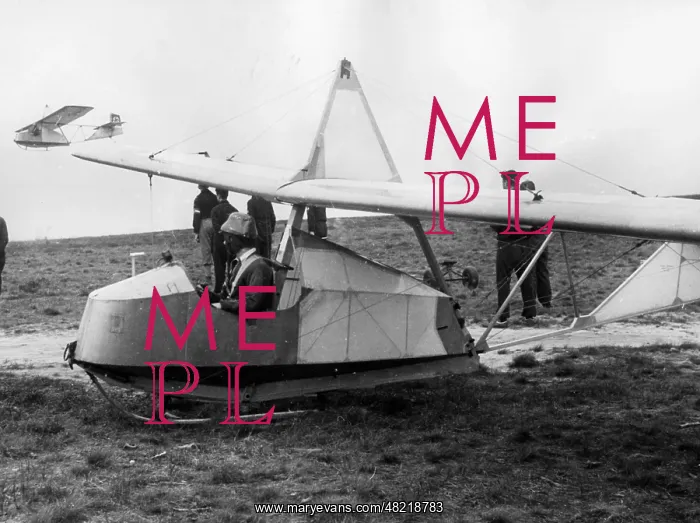 : HJ in the Gliding School Trebbin, 1940 : HJ in the Gliding School Trebbin, 1940