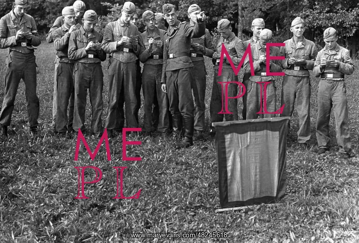 : HJ members at field exercise, 1943 : HJ members at field exercise, 1943