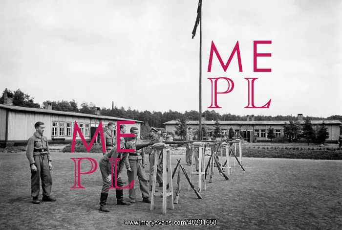 : HJ members at shooting practice, 1942 : HJ members at shooting practice, 1942