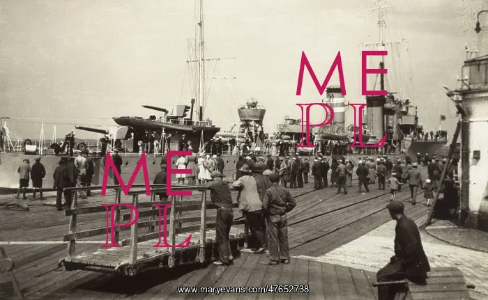 : HMS Campbell, destroyer and flotilla leader, Turku, Finland : HMS Campbell, destroyer and flotilla leader, Turku, Finland