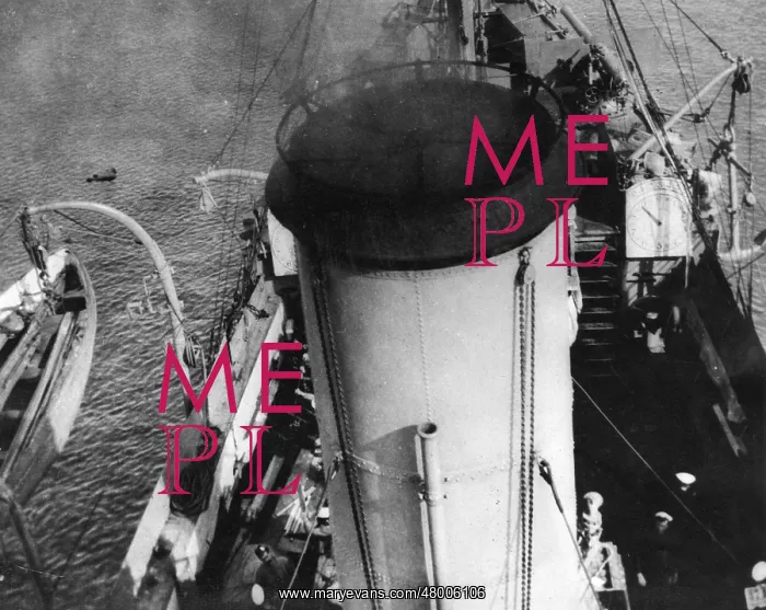 : HMS Espiegle at Basra, Mesopotamia, WW1 : HMS Espiegle at Basra, Mesopotamia, WW1