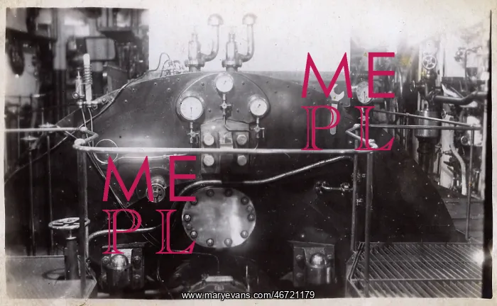 : HMS Marlborough - A section of the engine room : HMS Marlborough - A section of the engine room