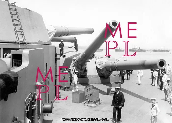 : HMS Queen Elizabeth, British battleship, Mudros, WW1 : HMS Queen Elizabeth, British battleship, Mudros, WW1