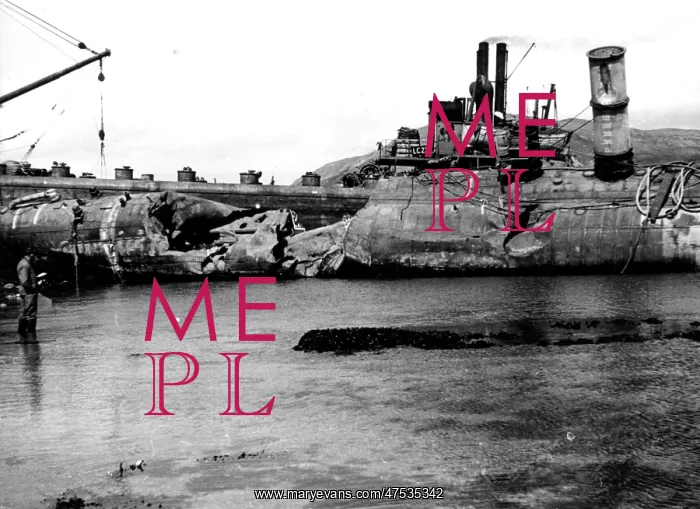  : HMS Stoic. Damage to port quarter of submarine HMS Stoic