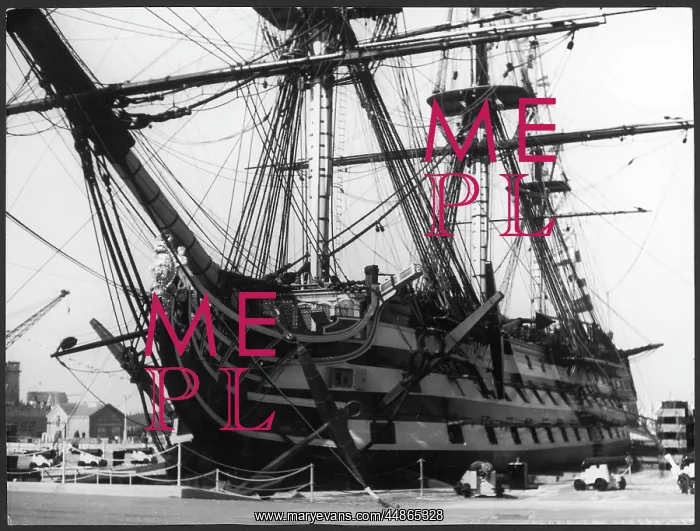 : H.M.S. VICTORY : H.M.S. VICTORY