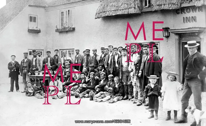  : Hobnail Booted Workers Outing 1890's