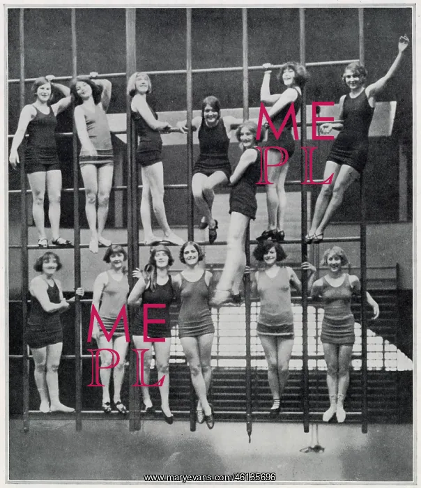 : The Hoffman Girls in rehearsals : The Hoffman Girls in rehearsals