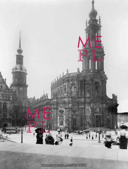  : The Hofkirche in Dresden, 1905