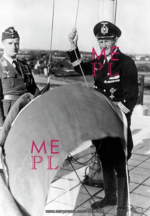 : Hoisting of the flag after the occupation of Jersey, 1940 : Hoisting of the flag after the occupation of Jersey, 1940