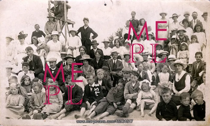  : Holidaymakers