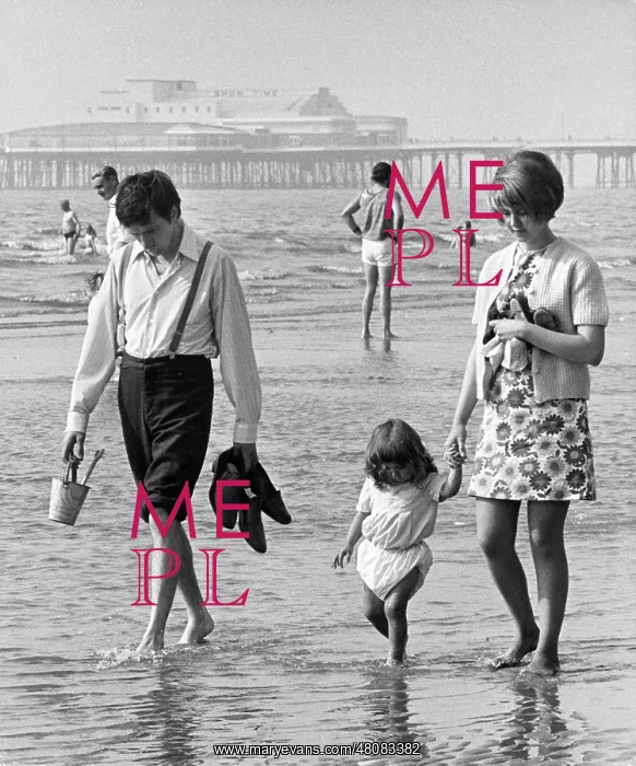 : Holidaymakers in Blackpool, Lancashire : Holidaymakers in Blackpool, Lancashire