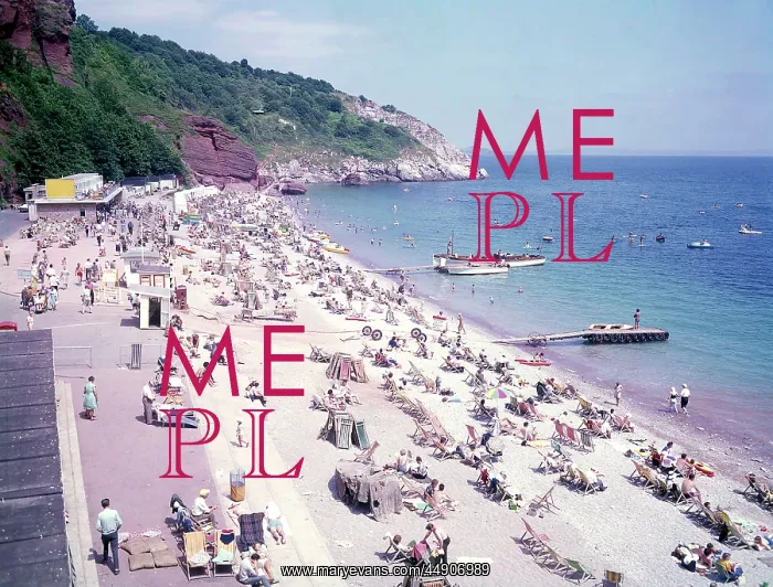 : Holidaymakers at Oddicombe Beach, Torquay, Devon : Holidaymakers at Oddicombe Beach, Torquay, Devon