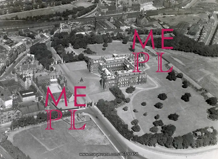 : Holyrood Palace