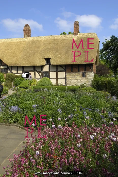 : Home of Anne Hathaway : Home of Anne Hathaway