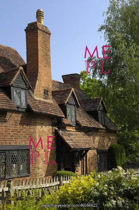 : Home of Anne Hathaway : Home of Anne Hathaway