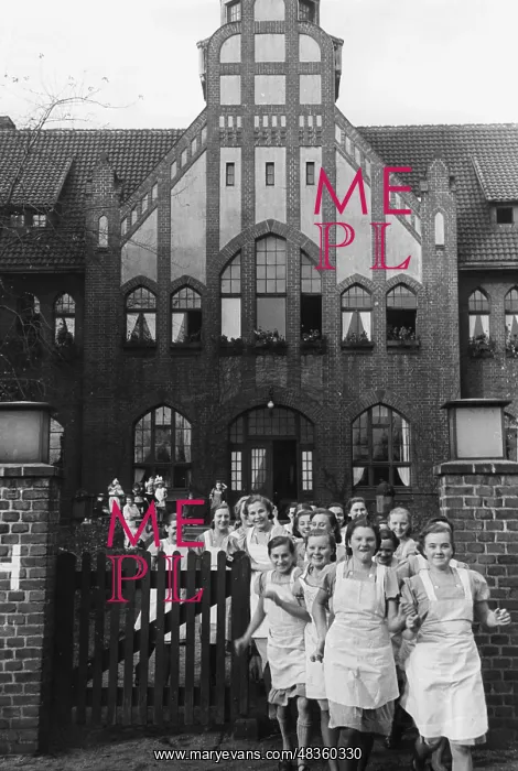 : Home economics school, 1940 : Home economics school, 1940