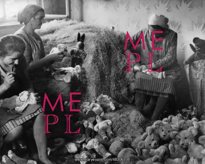 : Home work in Thuringia, 1931 : Home work in Thuringia, 1931