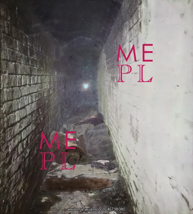 : Homeless people sleep in a shaft : Homeless people sleep in a shaft
