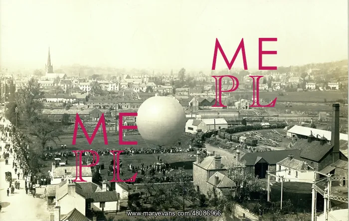 : The Hon Charles Rolls... balloon at Monmouth : The Hon Charles Rolls... balloon at Monmouth