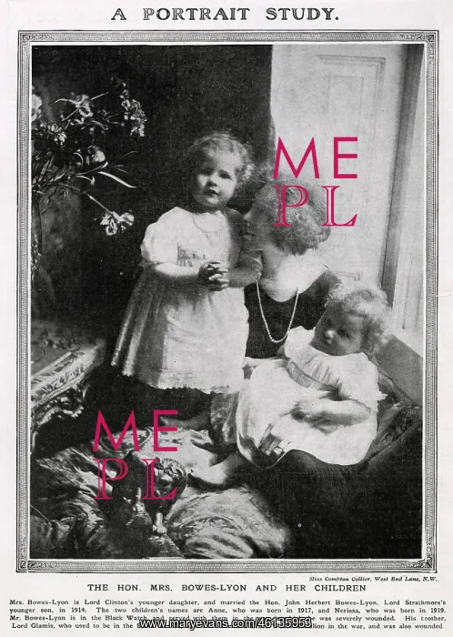 : The Hon. Mrs Bowes-Lyon and her children : The Hon. Mrs Bowes-Lyon and her children