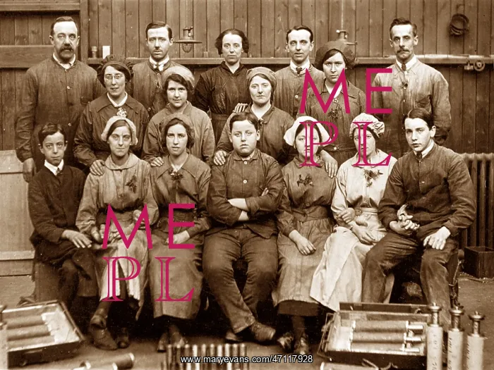  : Honley Scotgate Munitions Workers early 1900s