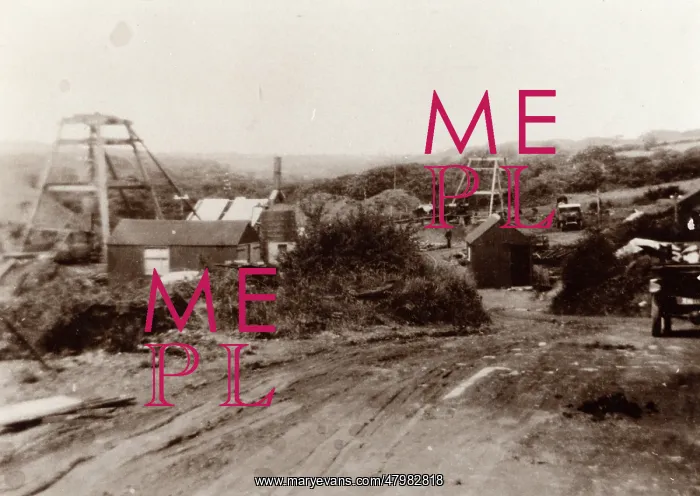: Hook Colliery, Pembrokeshire, South Wales : Hook Colliery, Pembrokeshire, South Wales