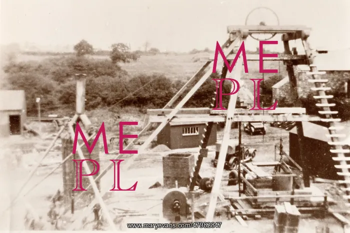 : Hook Colliery, Pembrokeshire, South Wales : Hook Colliery, Pembrokeshire, South Wales