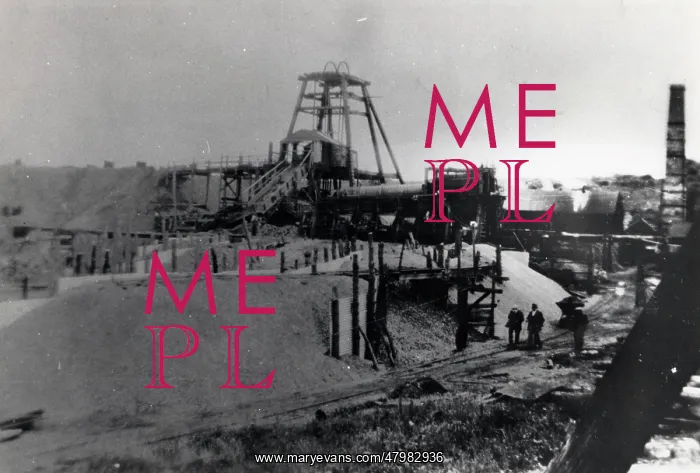 : Hook Colliery, Pembrokeshire, South Wales : Hook Colliery, Pembrokeshire, South Wales