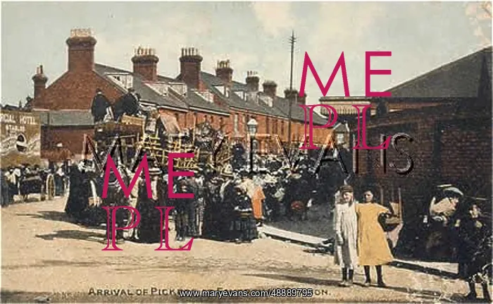  : HOP PICKERS ARRIVE