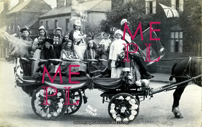 : Horse-Drawn Float : Horse-Drawn Float