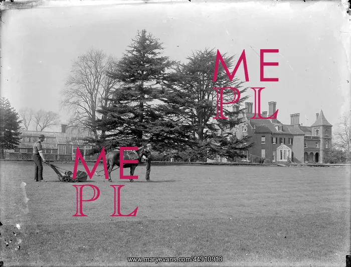  : Horse Drawn Lawn Mower, Sidcup Place