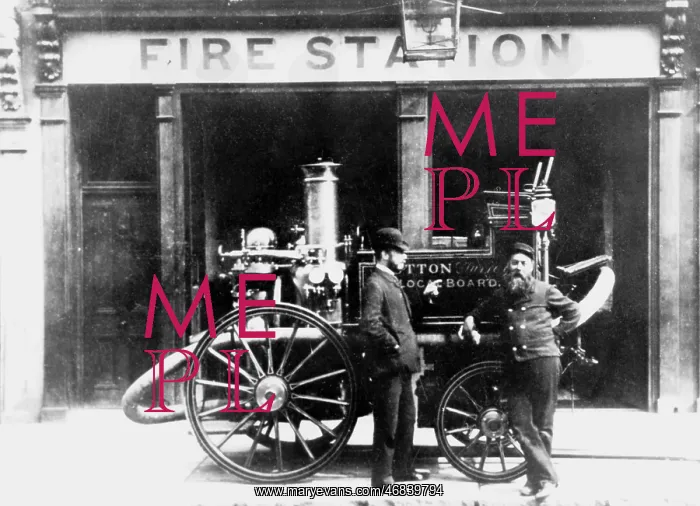 : Horse drawn steamer at Sutton fire station, Surrey : Horse drawn steamer at Sutton fire station, Surrey