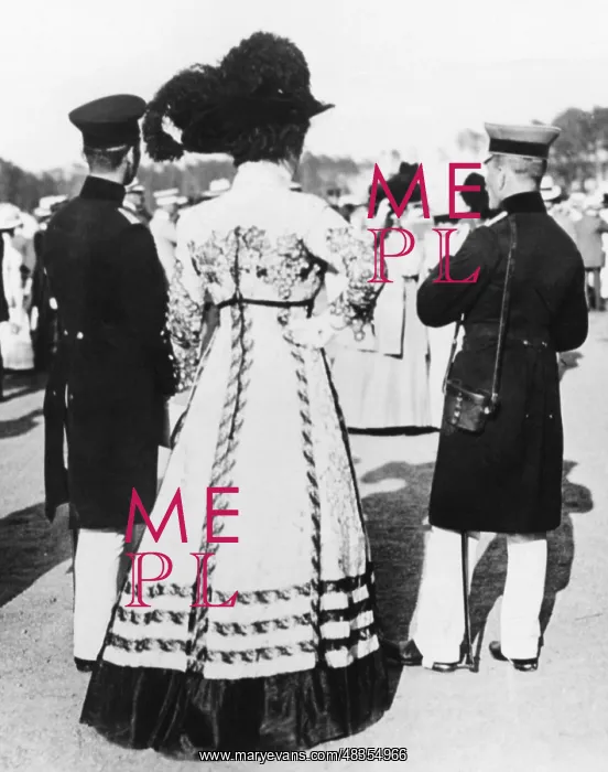: At a horse race in Berlin, 1910 : At a horse race in Berlin, 1910