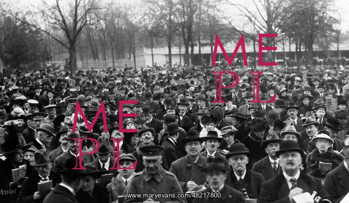 : At the horse races in Berlin, 1917 : At the horse races in Berlin, 1917