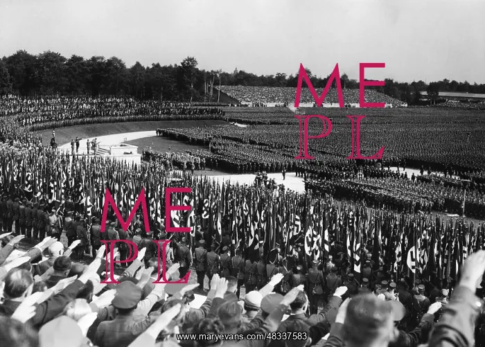 : The Horst-Wessel-Lied in the Luitpold Arena : The Horst-Wessel-Lied in the Luitpold Arena