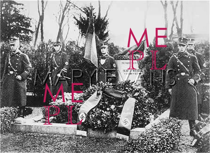 : HORST WESSEL'S GRAVE : HORST WESSEL'S GRAVE
