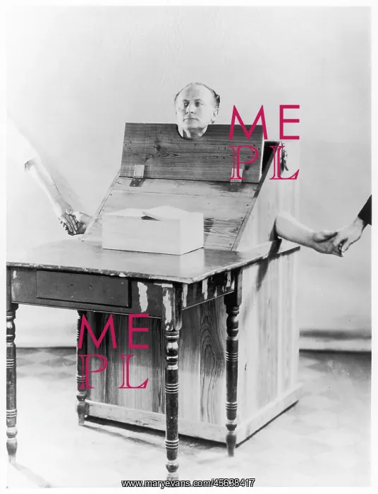 : HOUDINI IN A BOX : HOUDINI IN A BOX