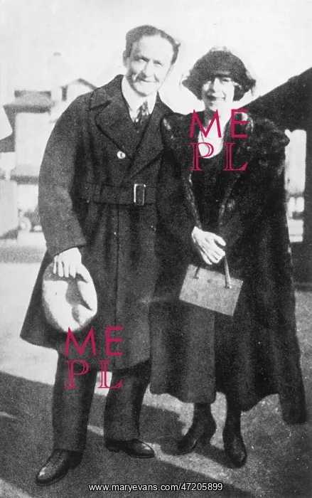  : HOUDINI & HIS WIFE