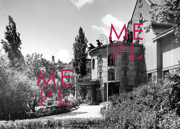 : The House of Arts in Brno, 1940 : The House of Arts in Brno, 1940