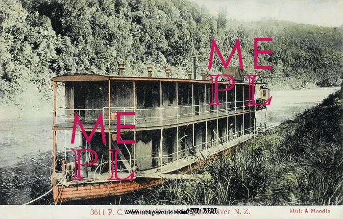  : House Boat