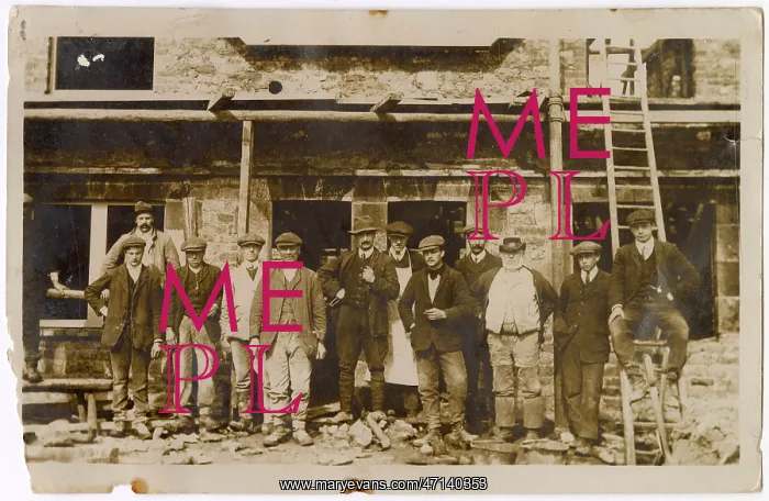 : House builders, c.1910 : House builders, c.1910