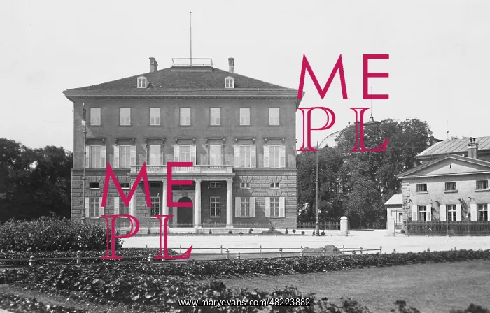 : House at the Karolinenplatz in Munich : House at the Karolinenplatz in Munich