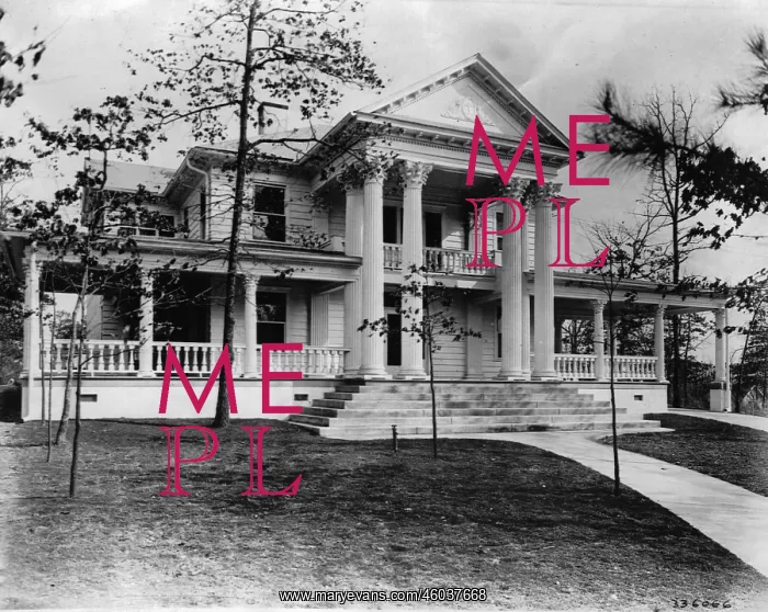 : House of the leader of the Ku Klux Klan : House of the leader of the Ku Klux Klan
