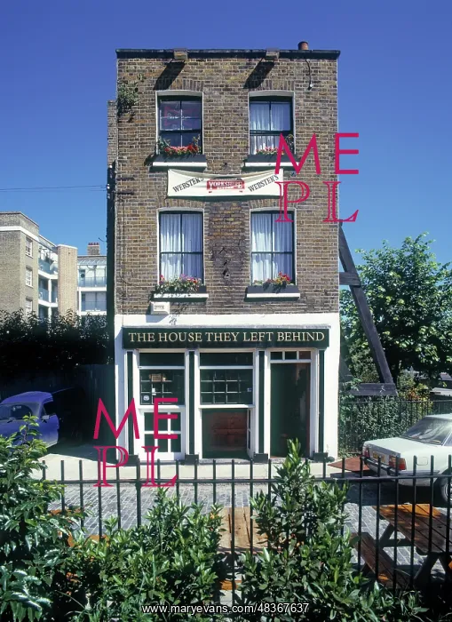 : The House they Left Behind Pub : The House they Left Behind Pub