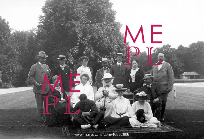  : House Party - Group on the Lawn