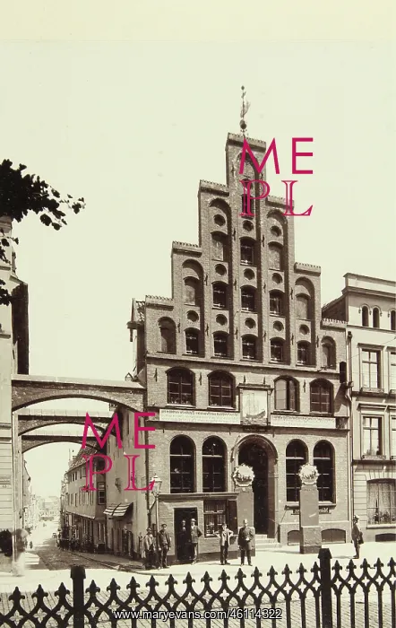 : House of Schiffergesellschaft in Lubeck. About 1900. Pho : House of Schiffergesellschaft in Lubeck. About 1900. Pho