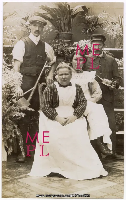  : Four household servants, c.1900