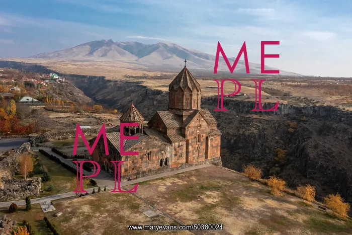 : Hovhannavank monastery, Ohanavan, Aragatsotn, Armenia : Hovhannavank monastery, Ohanavan, Aragatsotn, Armenia